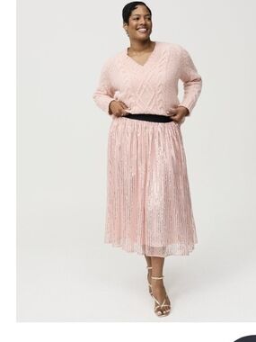 Torrid MAXI SWISS DOT PLEATED Pink Sequin Skirt  Size 2 18/20 Nwt